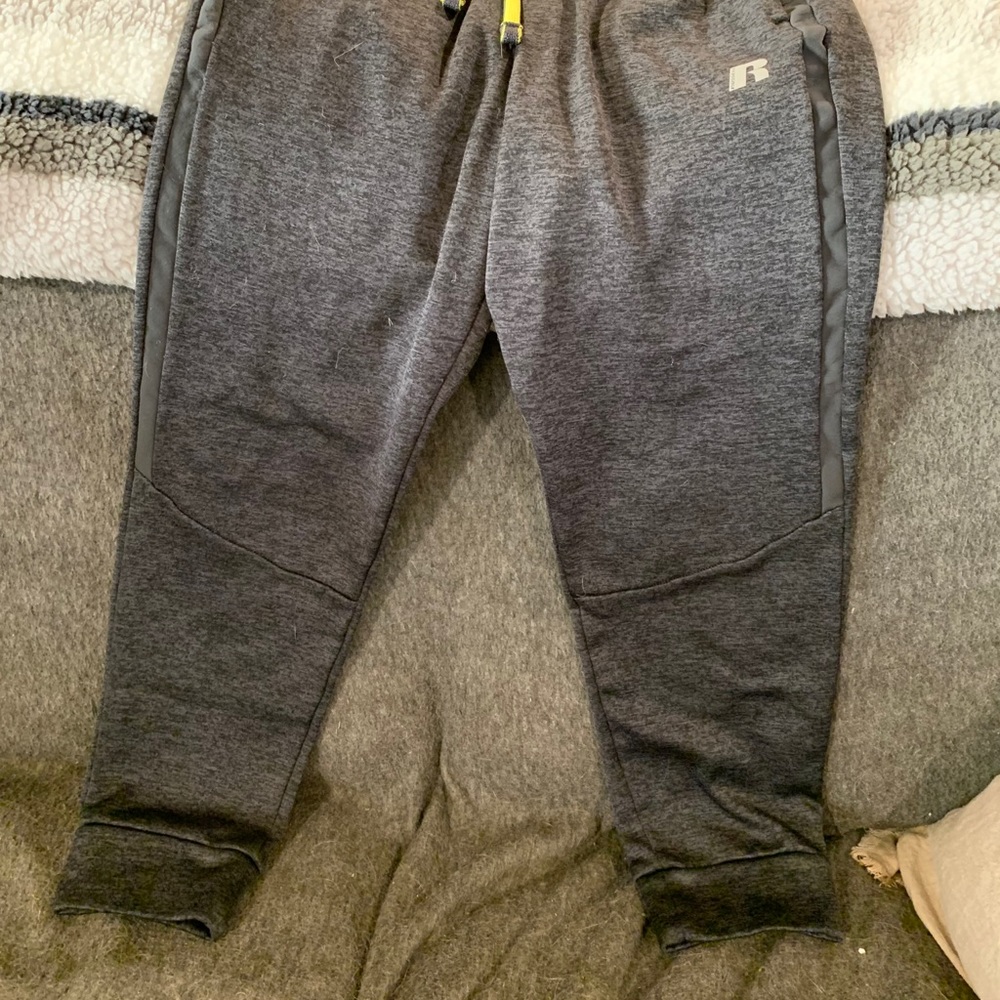 Russell joggers